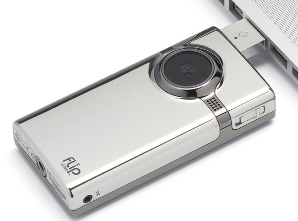 Flip Video MinoHD Widescreen Camcorder - Chrome (4GB) (Large Picture)