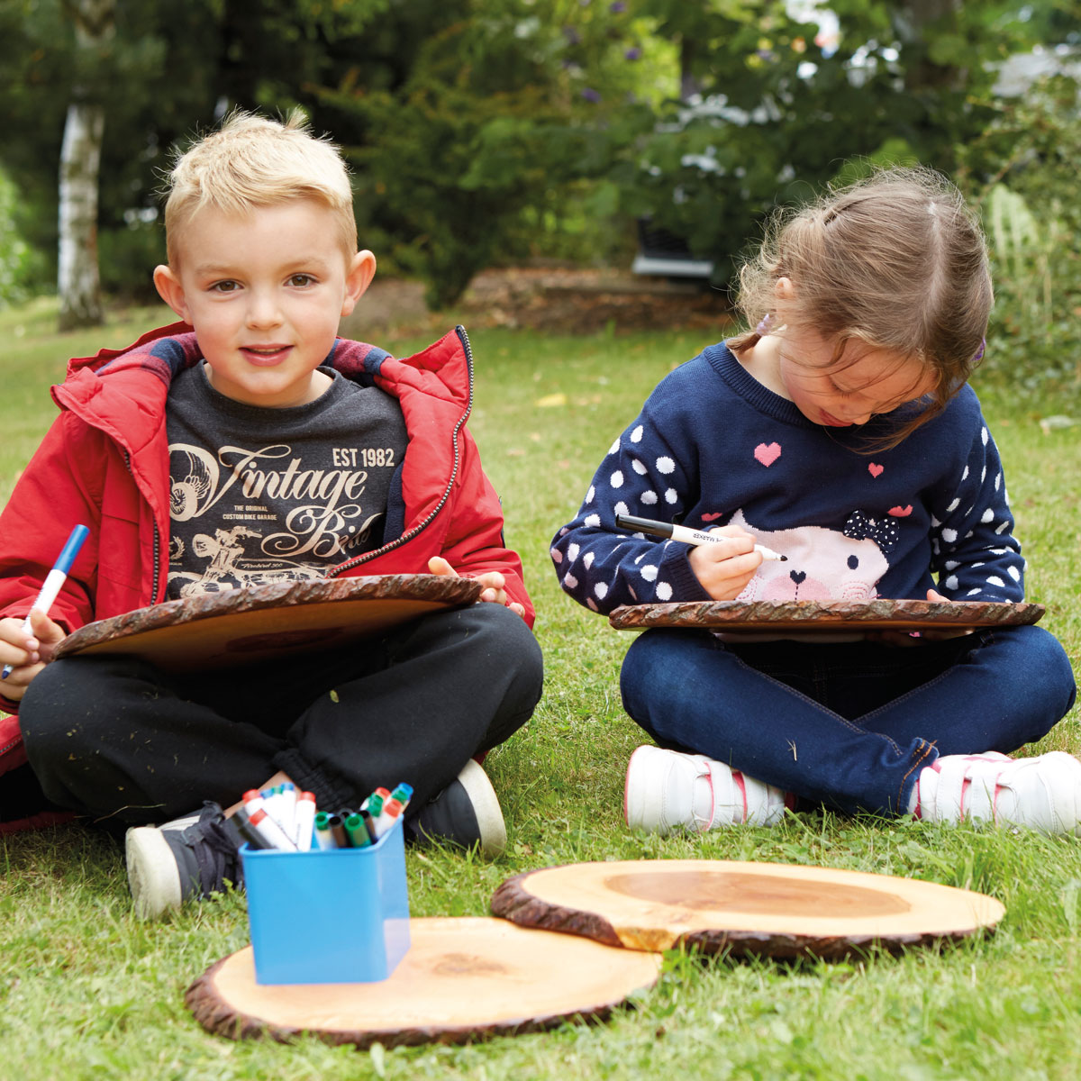Outdoor learning in primary schools picture